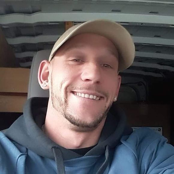 Meet your Posher, Dustin - Picture 1 of 1